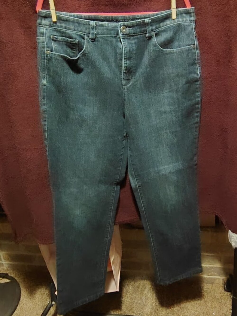 Ladies 'Christoher & Banks' Hi Rise Straight Leg Jeans Size 16-18